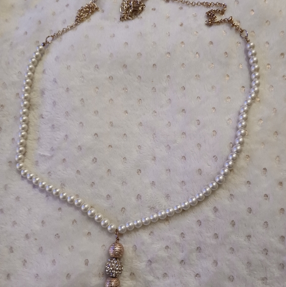 Decorated pearl necklace with crystal bling - Picture 9 of 11